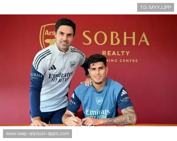 英超标王伊萨克与球队合练，红军锋线重塑新格局，伊萨克水平