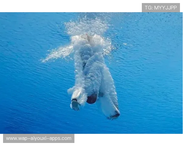 运动“爆款”动作集：运动员“花式展示”震撼全场！